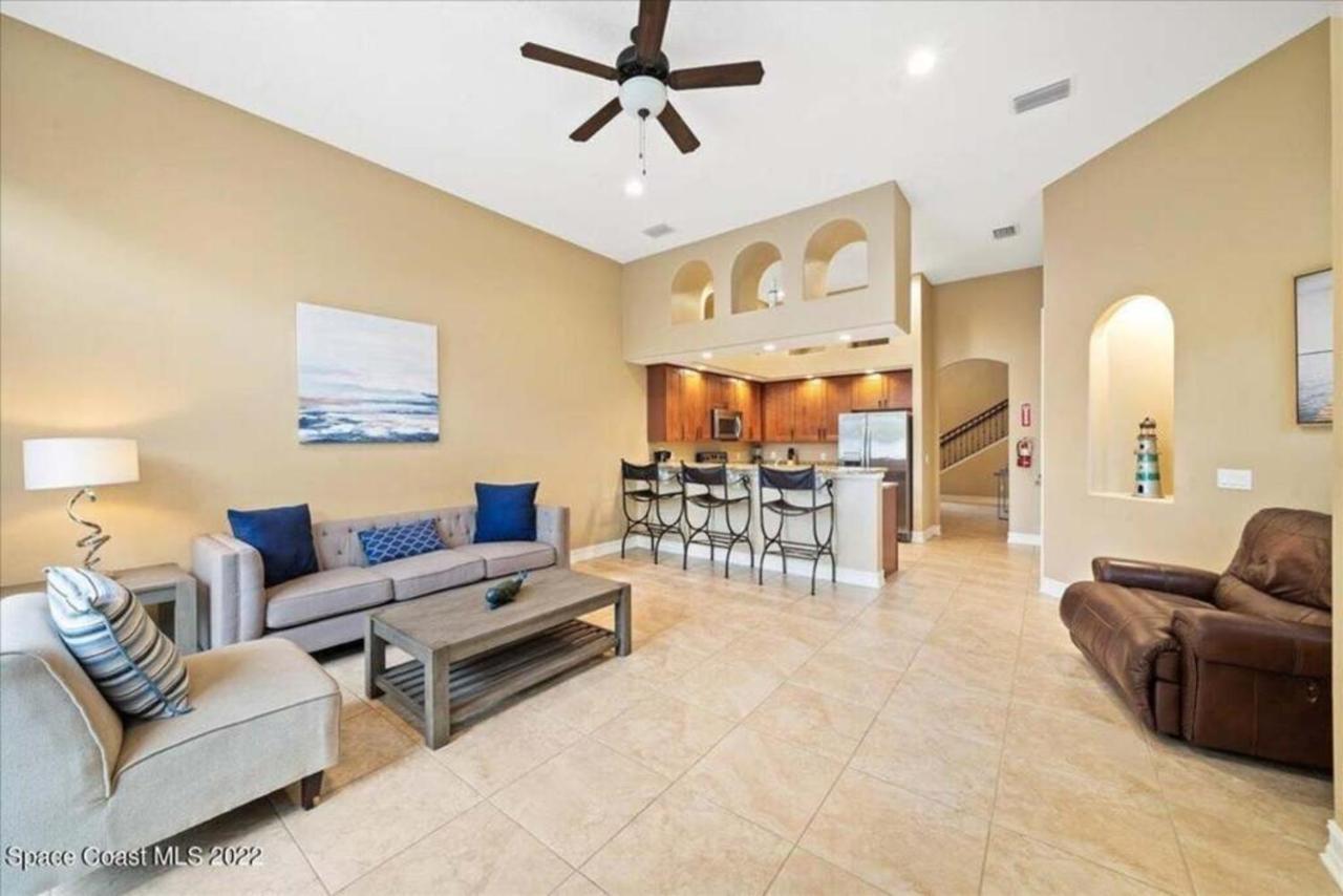 Luxury Near Villa *