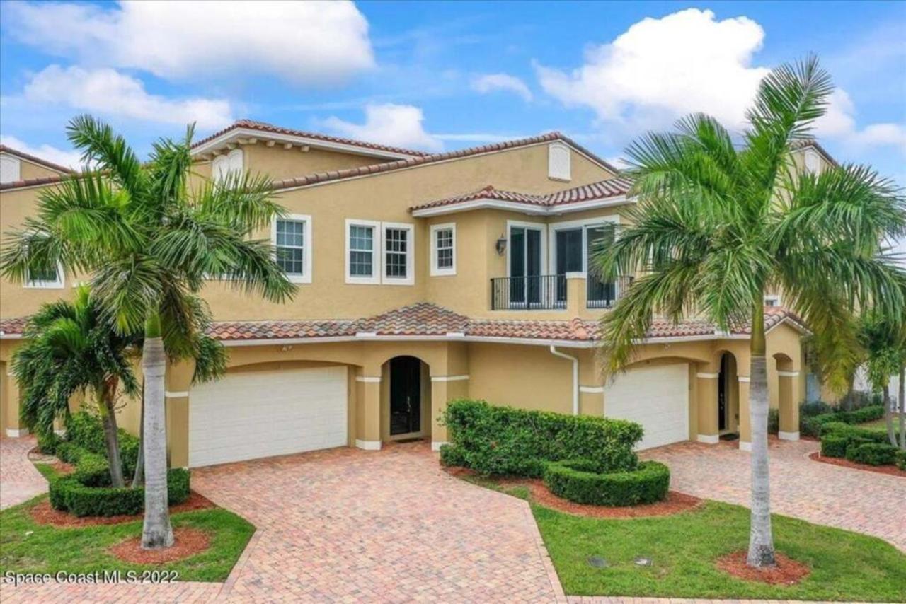 Villa Luxury Near